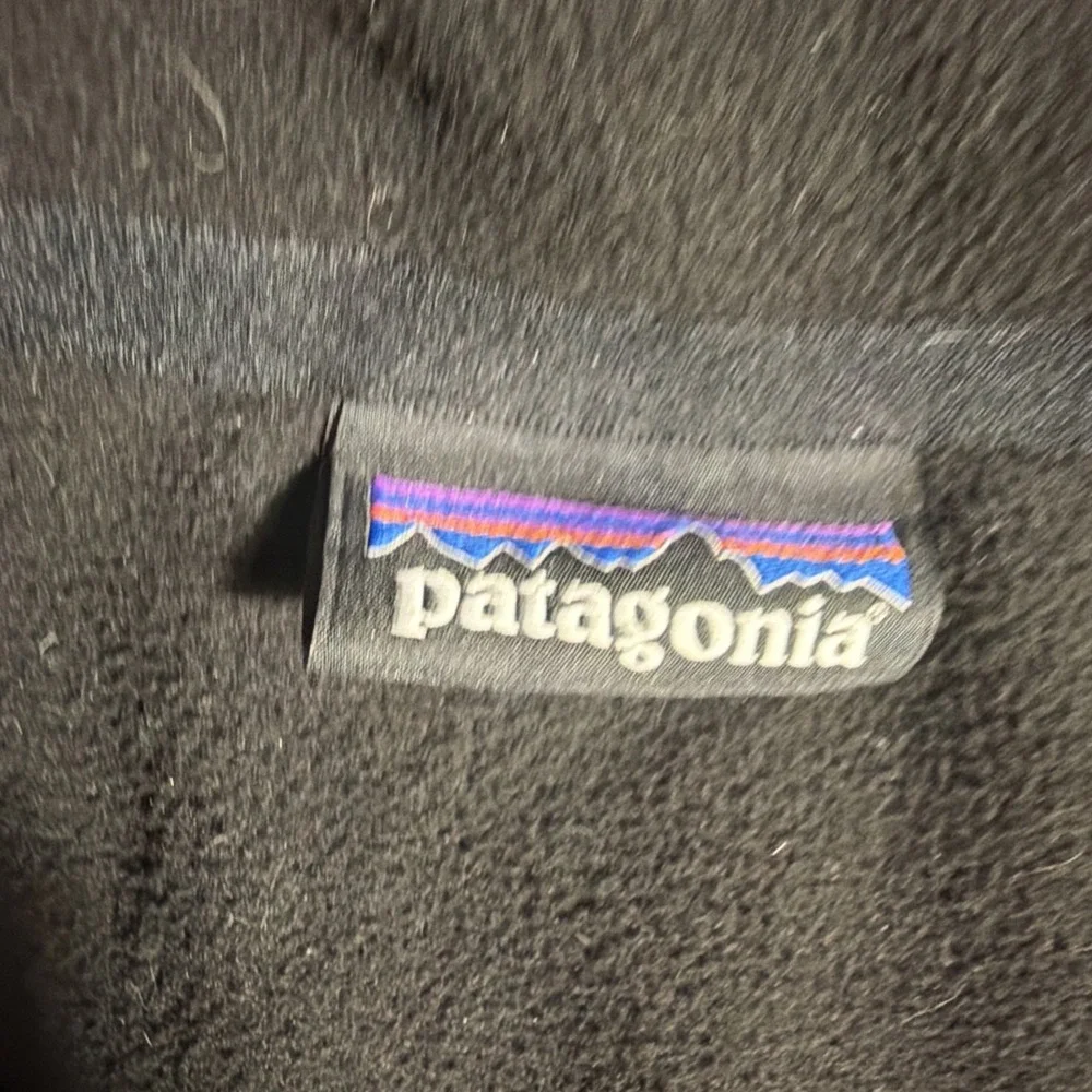 Patagonia Black 1/4 Zip Fleece‎ Pullover Men's Medium OsMind Embroidered